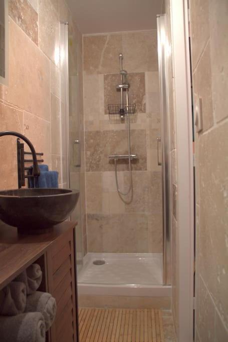 Logement Cosy - Proche Du Prado Бурж Екстер'єр фото